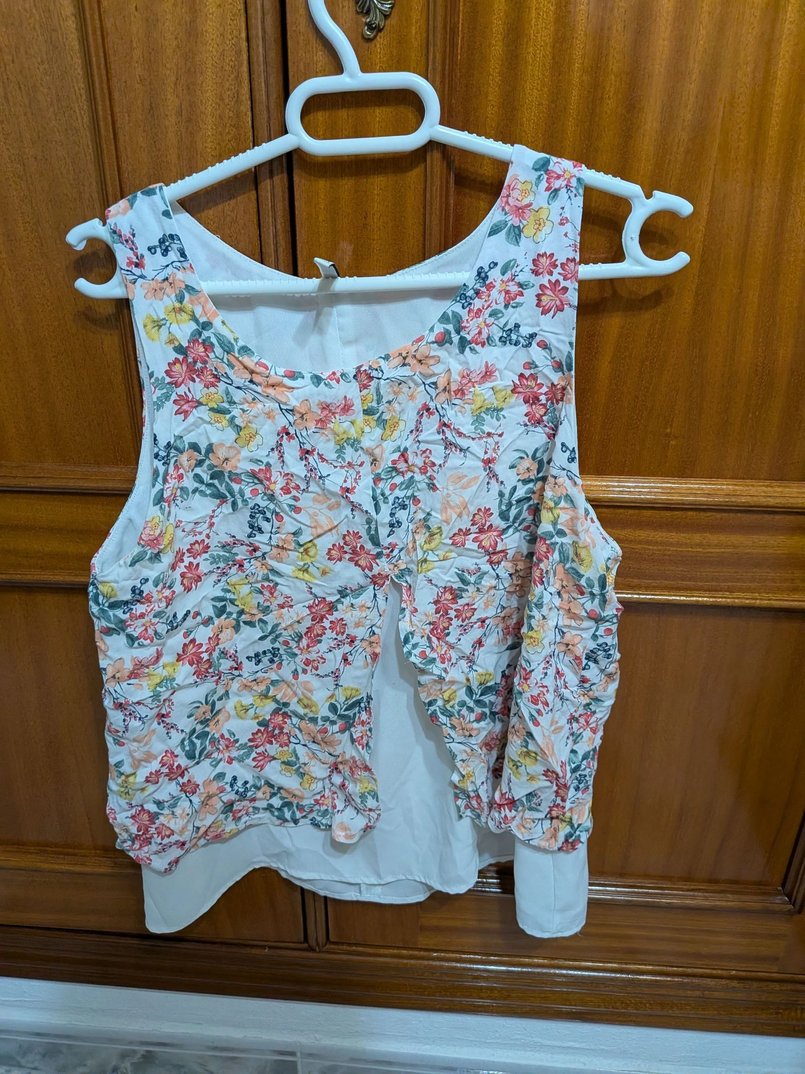 Blusa de flores Stradivarius 